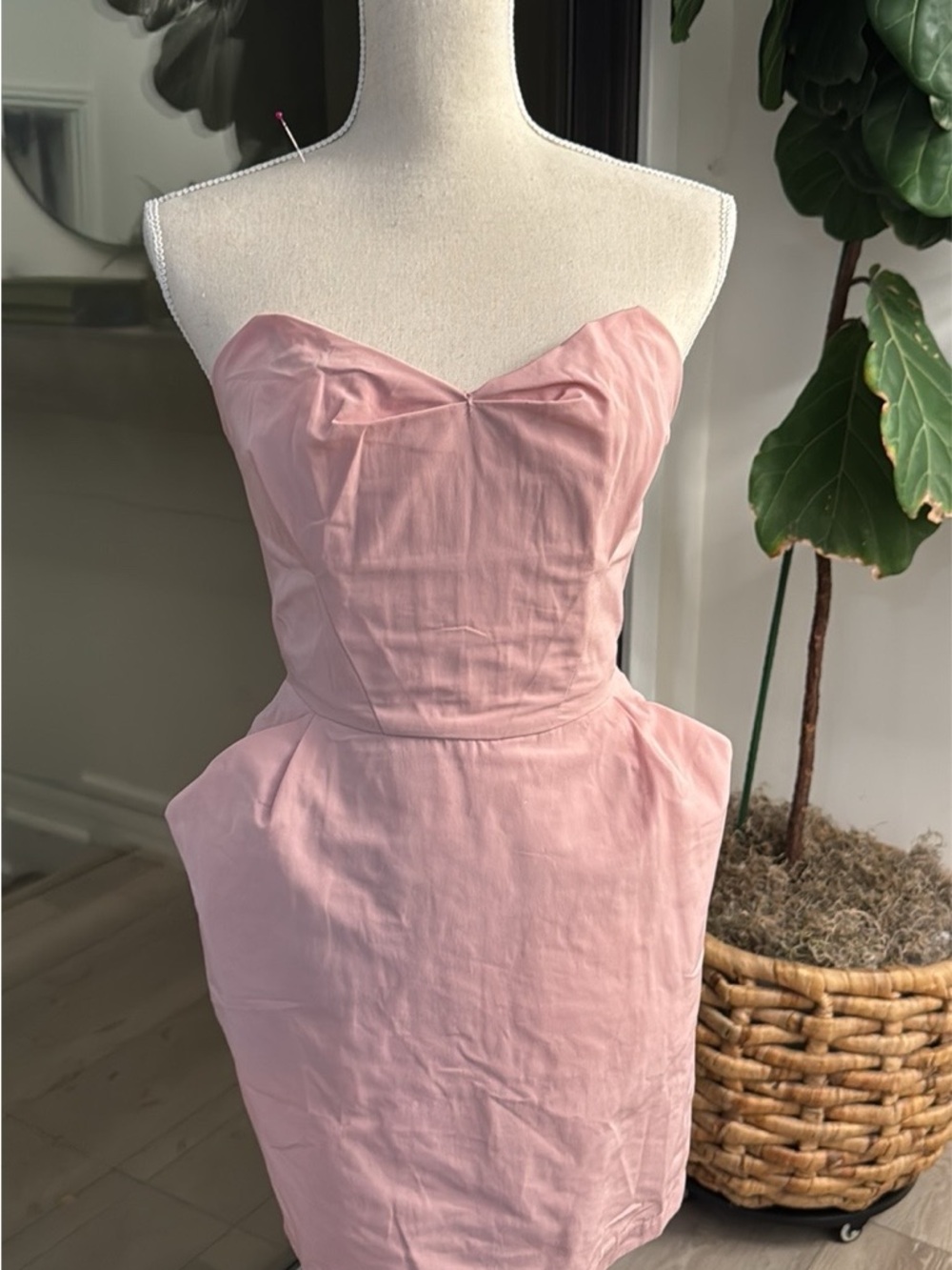 Women's Strapless Sweetheart Pink Cocktail Dress